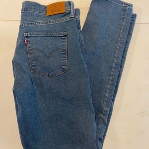 Levi 311 Shaping Skinny Jeans